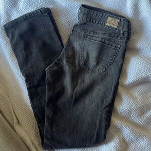 Size 13 juniors denim black jeans. Comfy. Light. Good fit in right places.